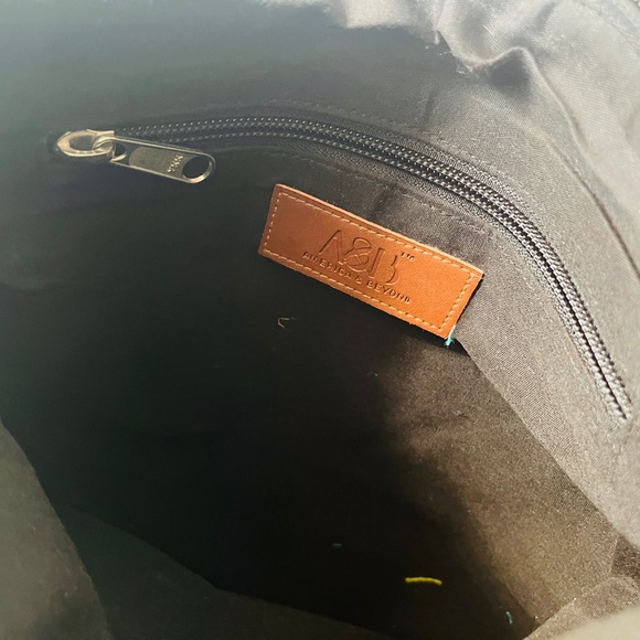 A very beautiful jute clutch with chain - Picture 4 of 5